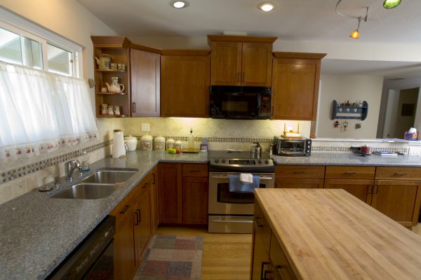 Cherry Cabinet Remodeling in Mesa